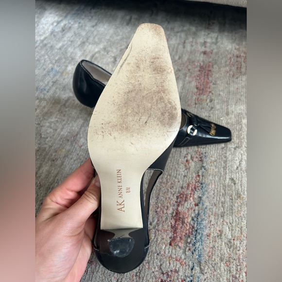 Anne Klein Tassle Heels - Picture 5 of 11